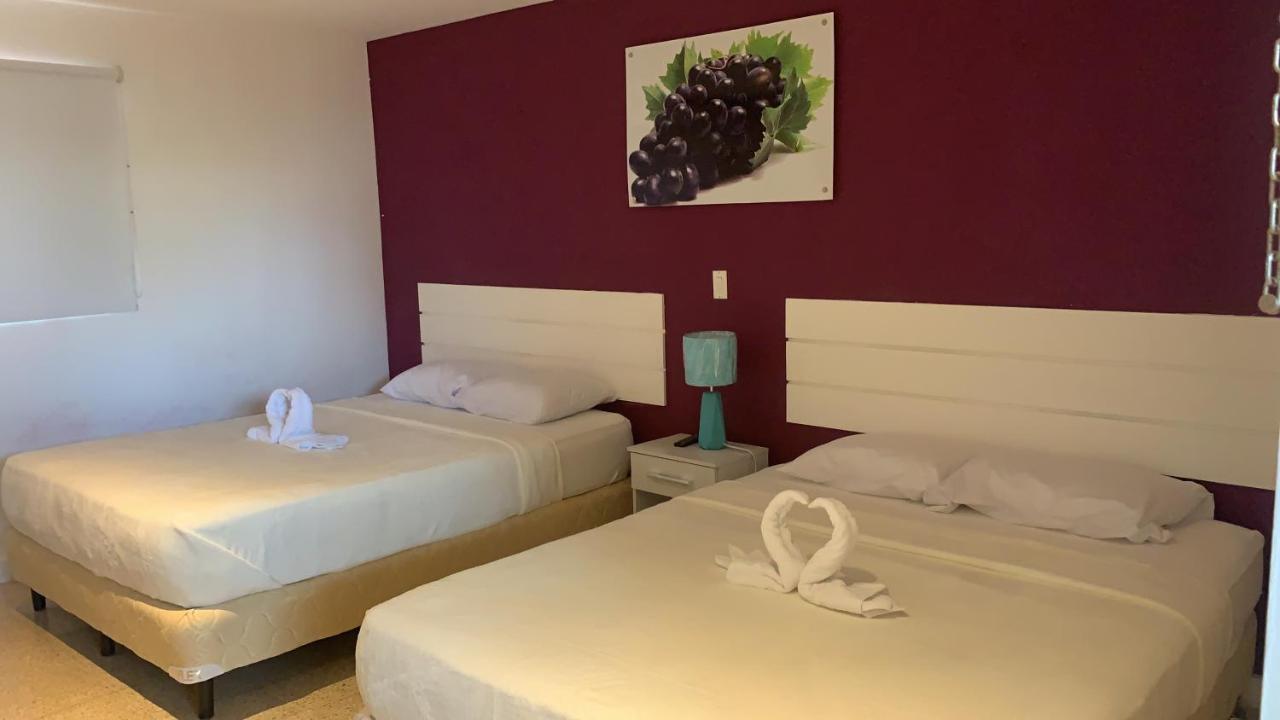 Hostal Familiar Carmencita Panama Stadt Exterior foto